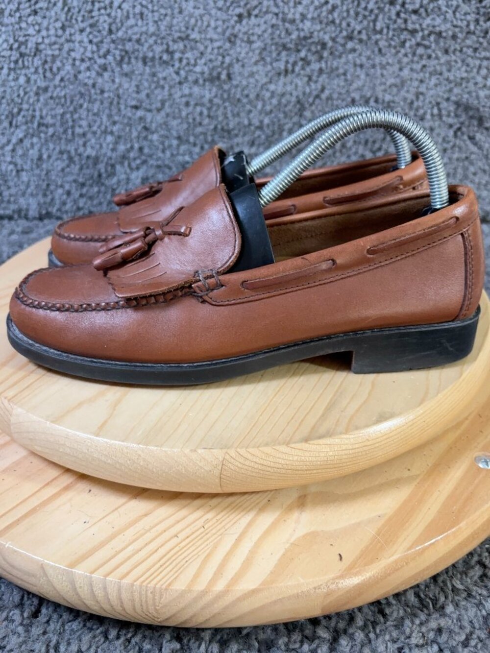 GH Bass Weejuns Marietta II Loafer Women Size 9 Brown Leather Tassel Kiltie Shoe